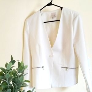 Forever 21 white blazer large